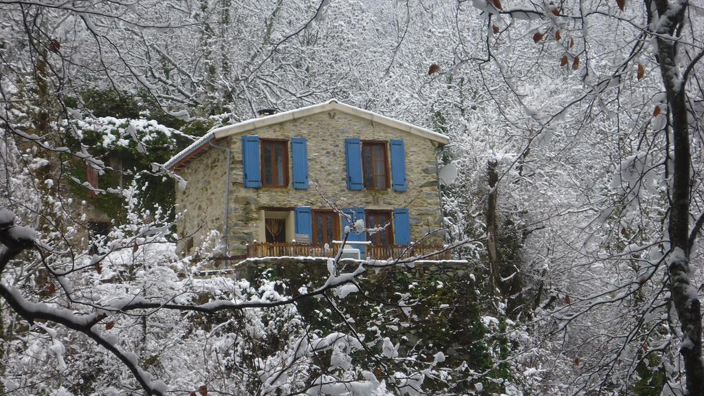 Gites Le Paradoxe Des Pyrenees Montferrier Exteriér fotografie