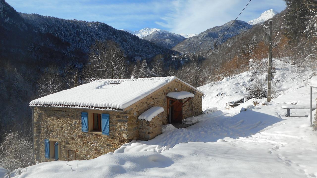 Gites Le Paradoxe Des Pyrenees Montferrier Exteriér fotografie